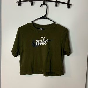 Nike crop